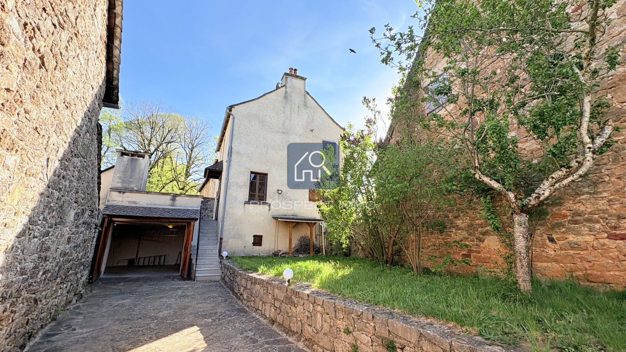 Maison 2 chambres avec terrain et garage